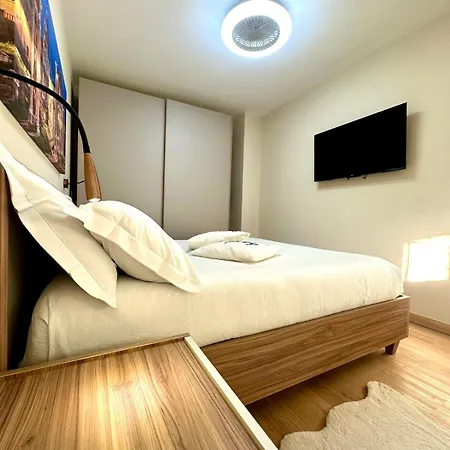 House Eur - - Modern רומא